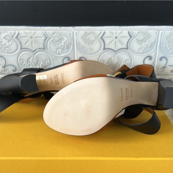 Brand new Fendi heels - Picture 2 of 4